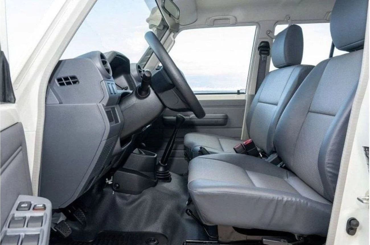 toyota-land-cruiser-76-lc76-4-0-v6-dubai-export
